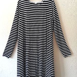 A mixture of gentle worn clothes.